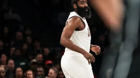 拜仁官方确认基米希中场合同顺利续签