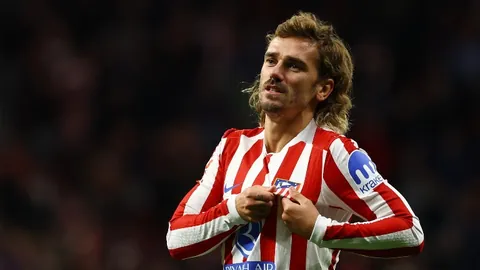 “约基奇领跑MVP榜，字母哥紧随其后，浓眉下滑至第七，申京入选提名名单”